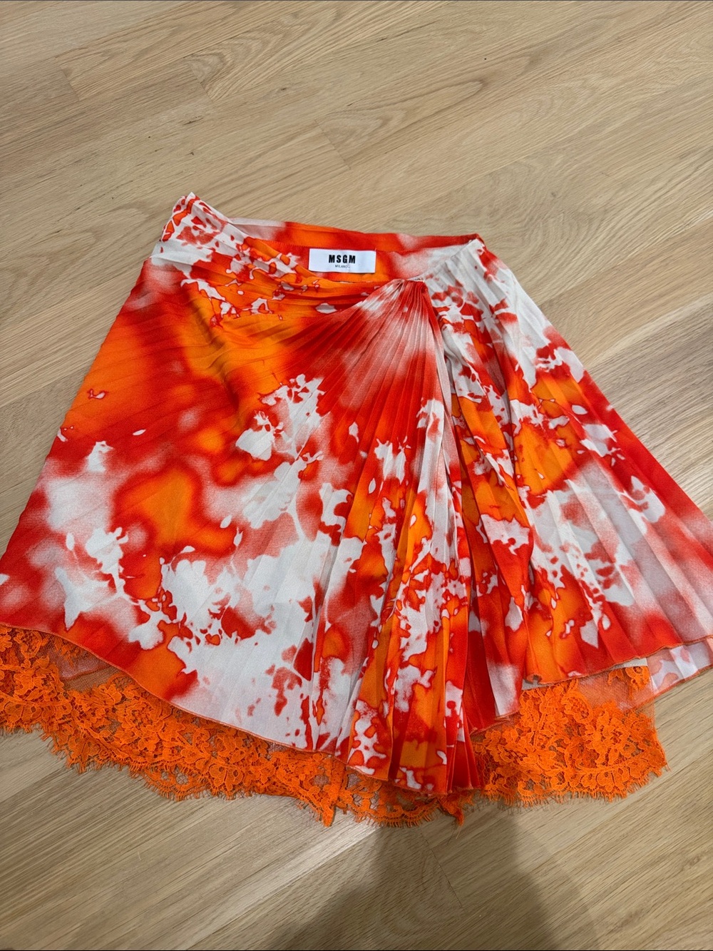 MSGM Orange & White Pleated Lace-Trim Skirt